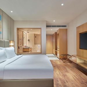 Premium King Room